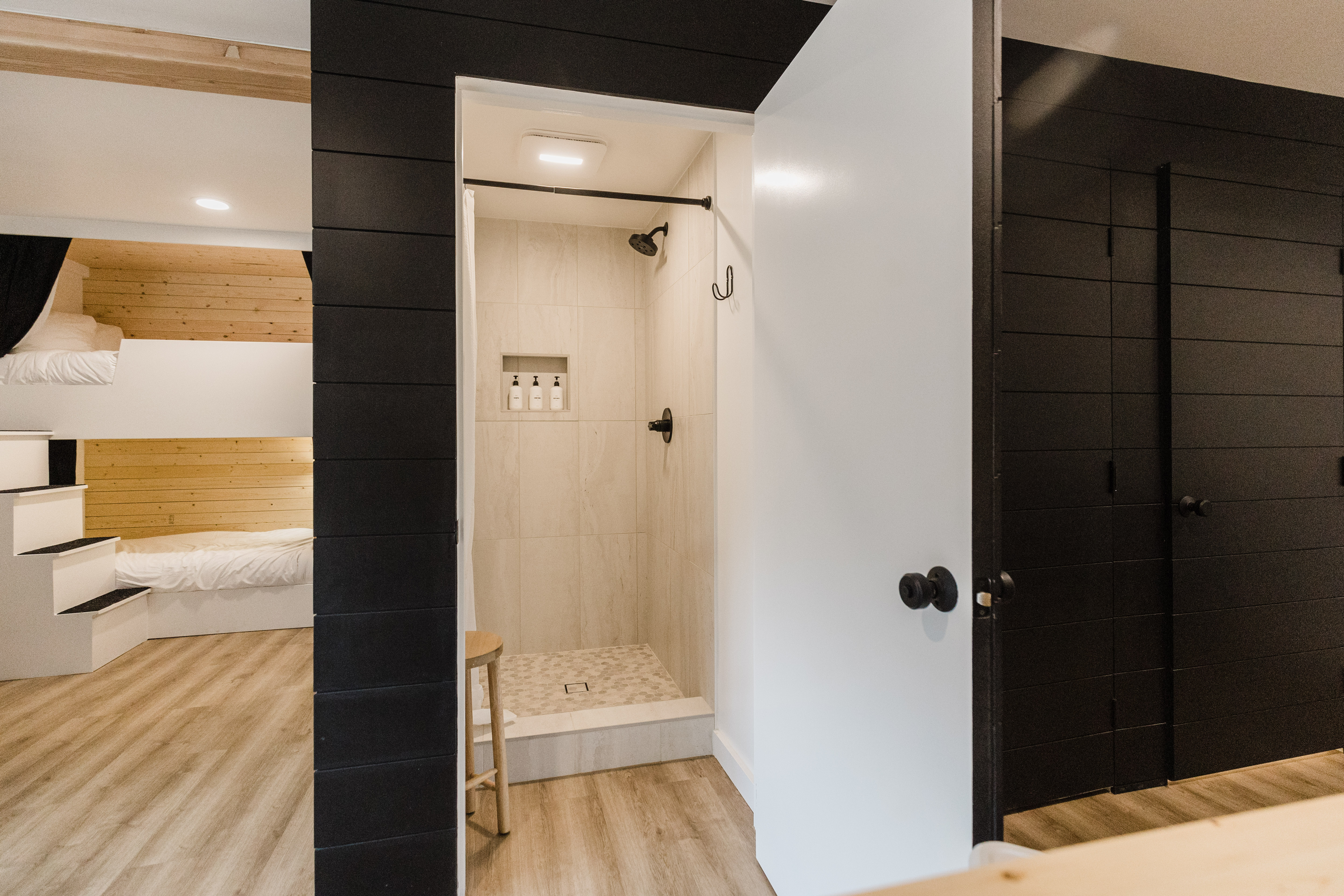 Bunkhouse — Entire Room — photo 1