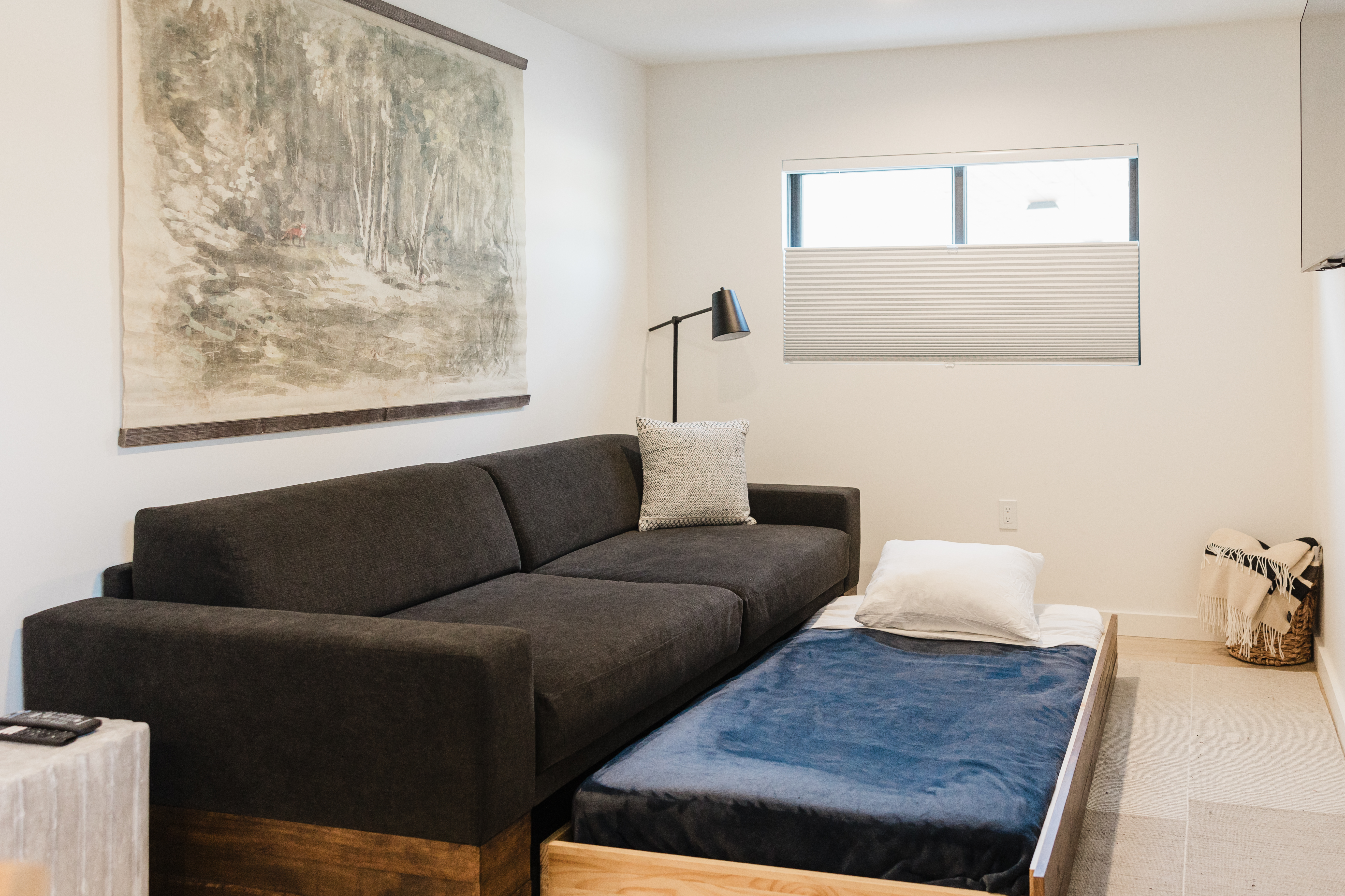 One Bedroom Suite w/ Kitchen — photo 1